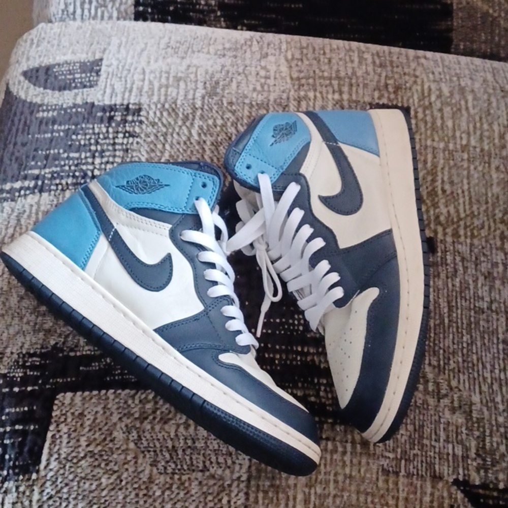 Nike Air Jordan 1 Retro High Obsidian Sneakers - Size 7 - Picture 5 of 14